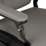 Barber chair Gabbiano Francesco grey with a black base